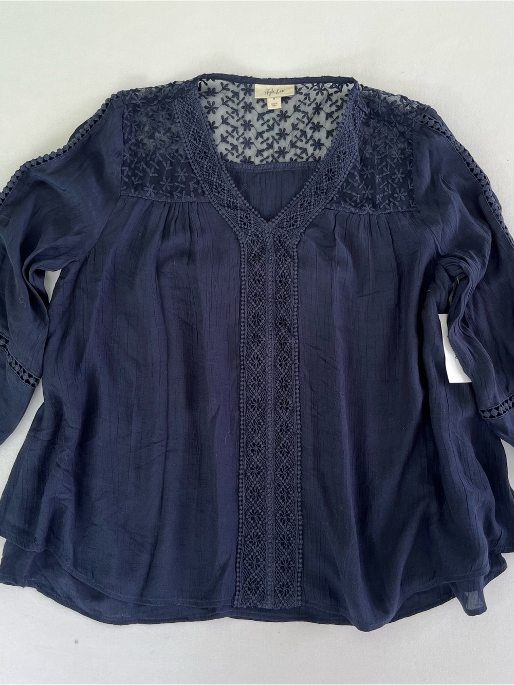 Style & Co Boho Blouse Top V-neck Navy Embroidered Lace 3/4 Sleeve NEW Blouse M